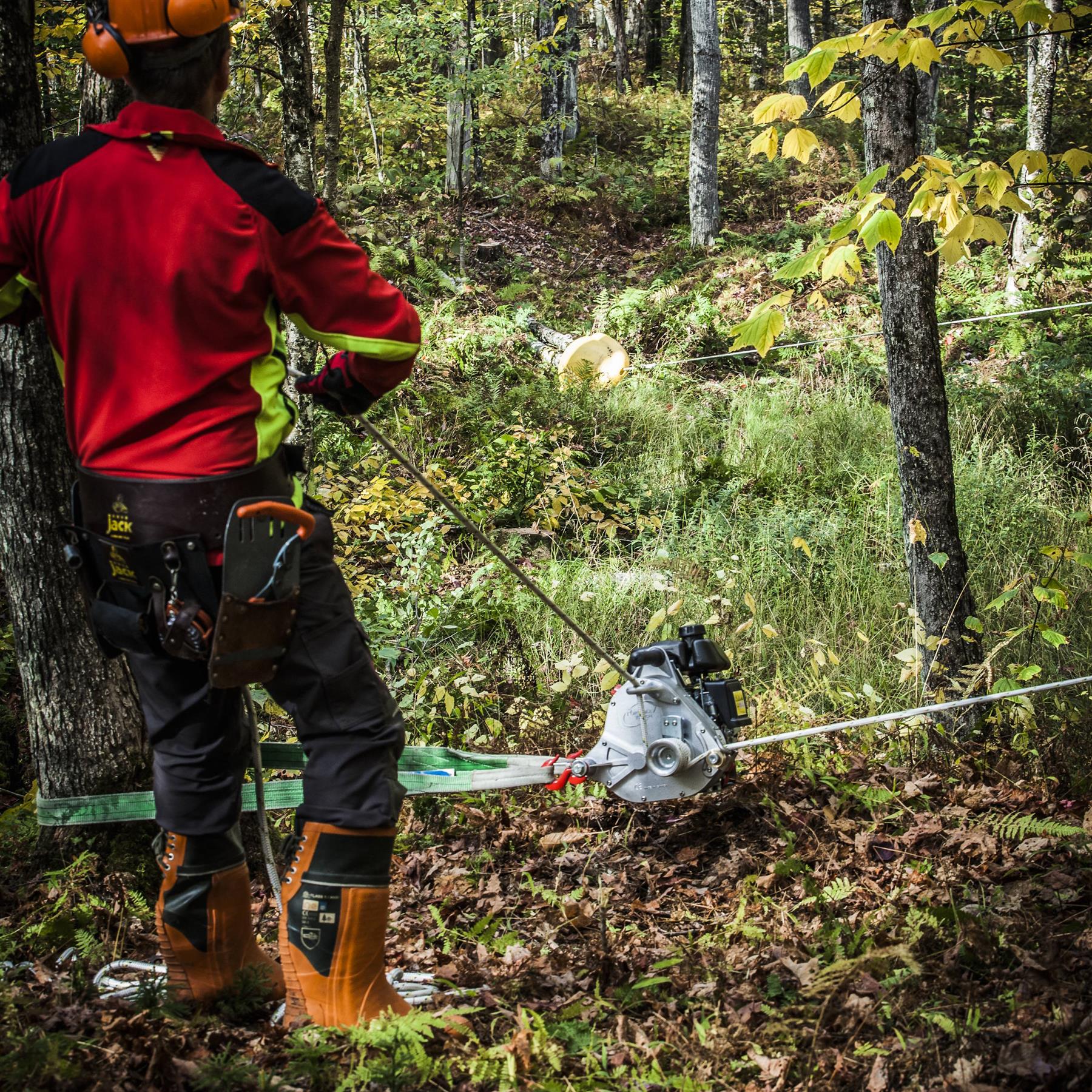 Portable Winch PCW5000-A Gas-Powered Pulling Winch, Honda GXH50